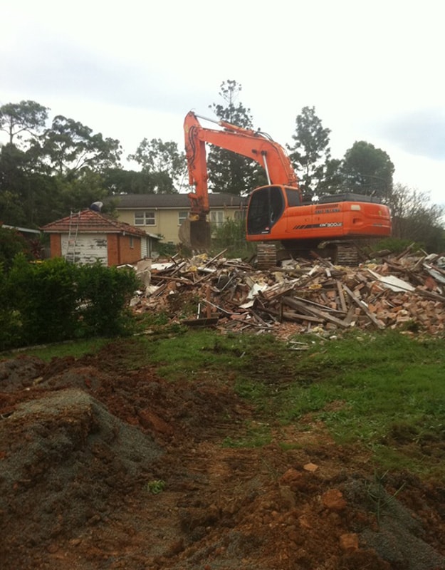speedy demolition aboutus 2 - House Demolition